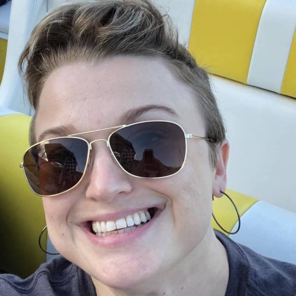 Meet your Posher, Angela